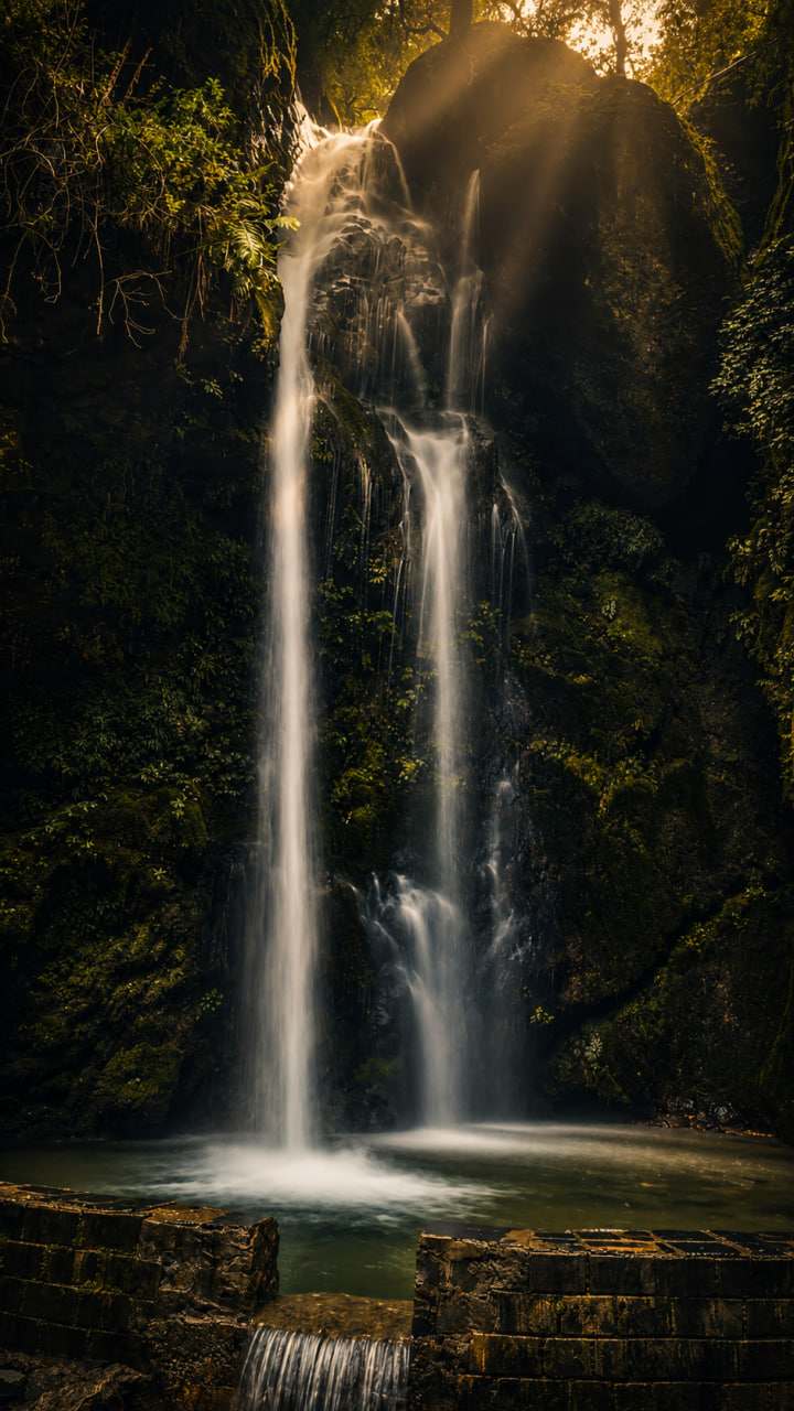 Jibhi waterfall - isnidehimalaya